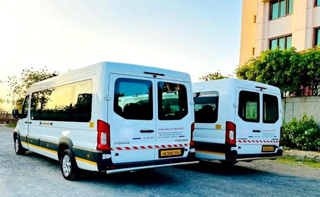 17 Seater Force Urbania Rent