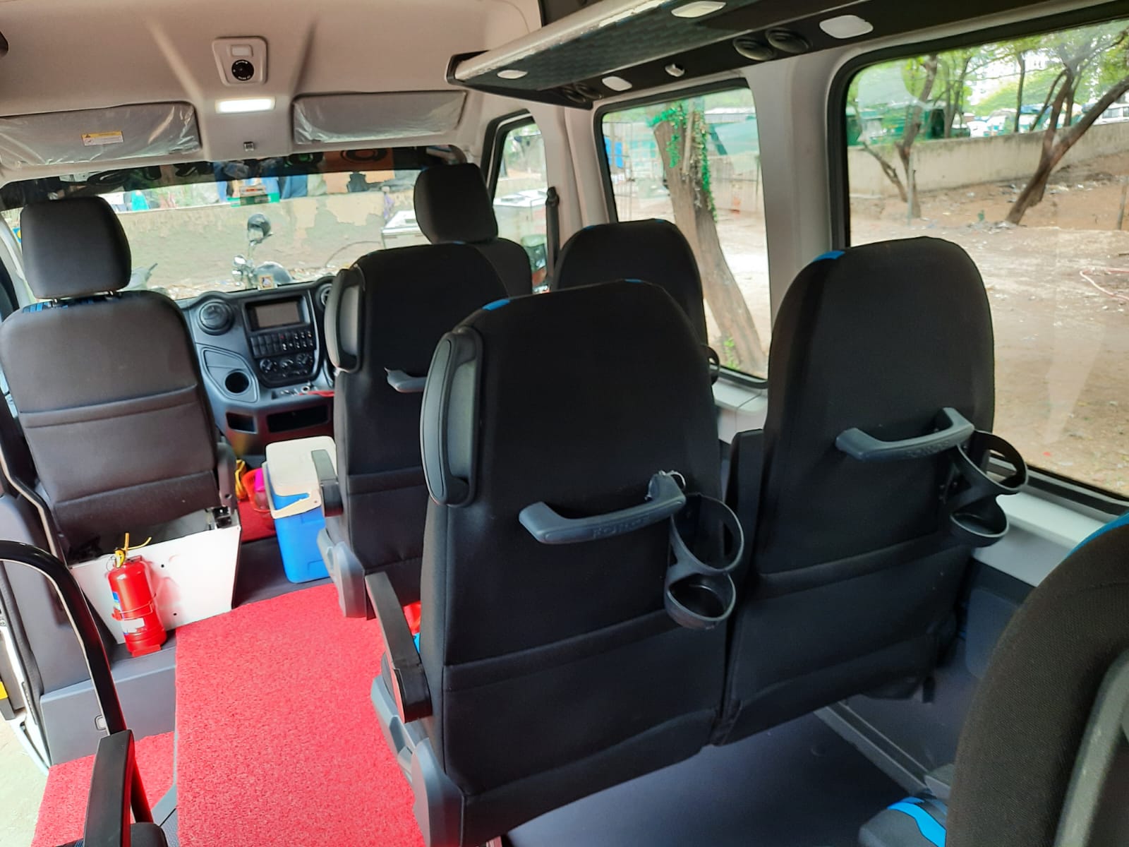 17 Seater Force Urbania Rent3