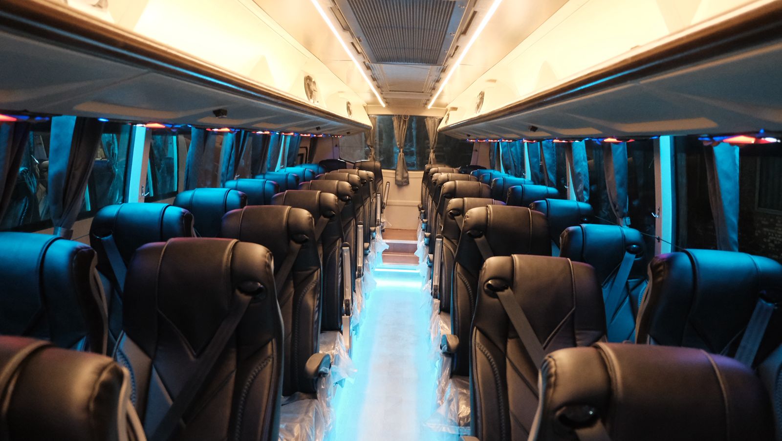 AC 38 Seater Coach Rental5
